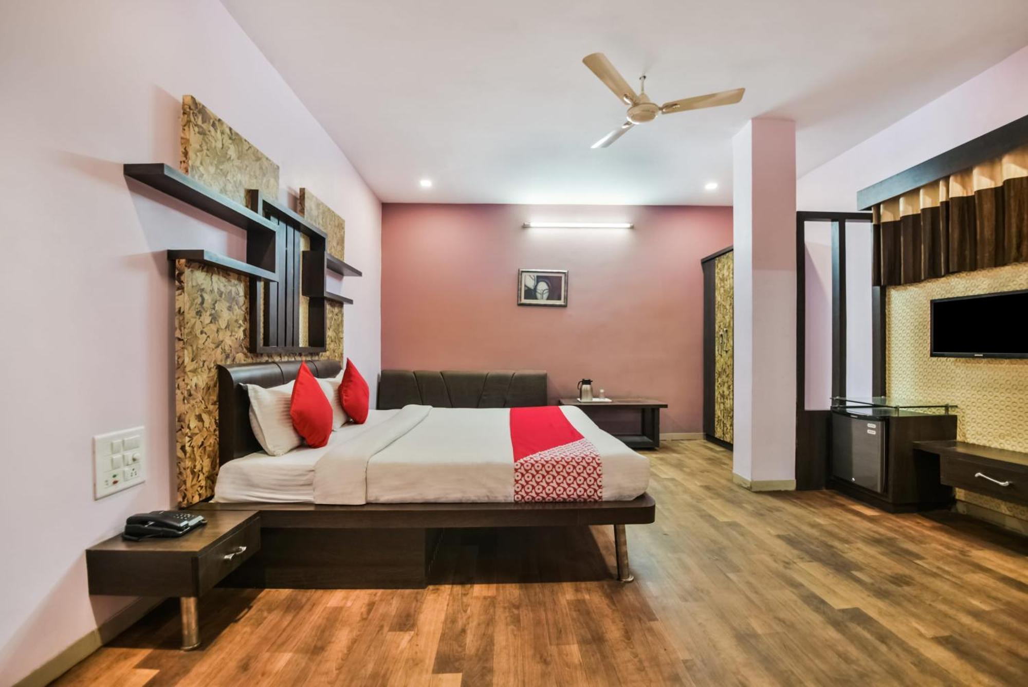 Oyo Hotel Ajanta Hamirgarh Exterior foto